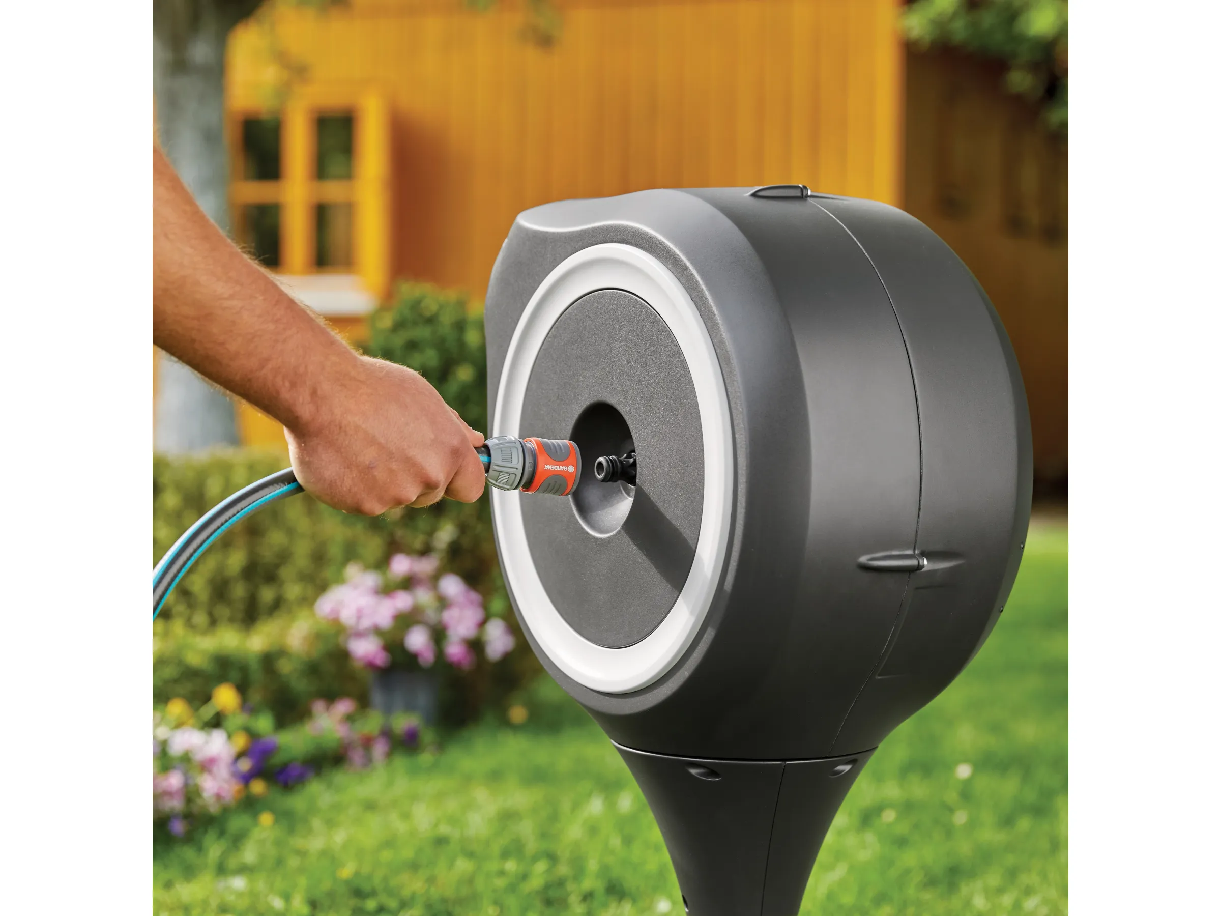 Gardena Garten-Schlauchbox RollUp M mit 20 m Schlauch