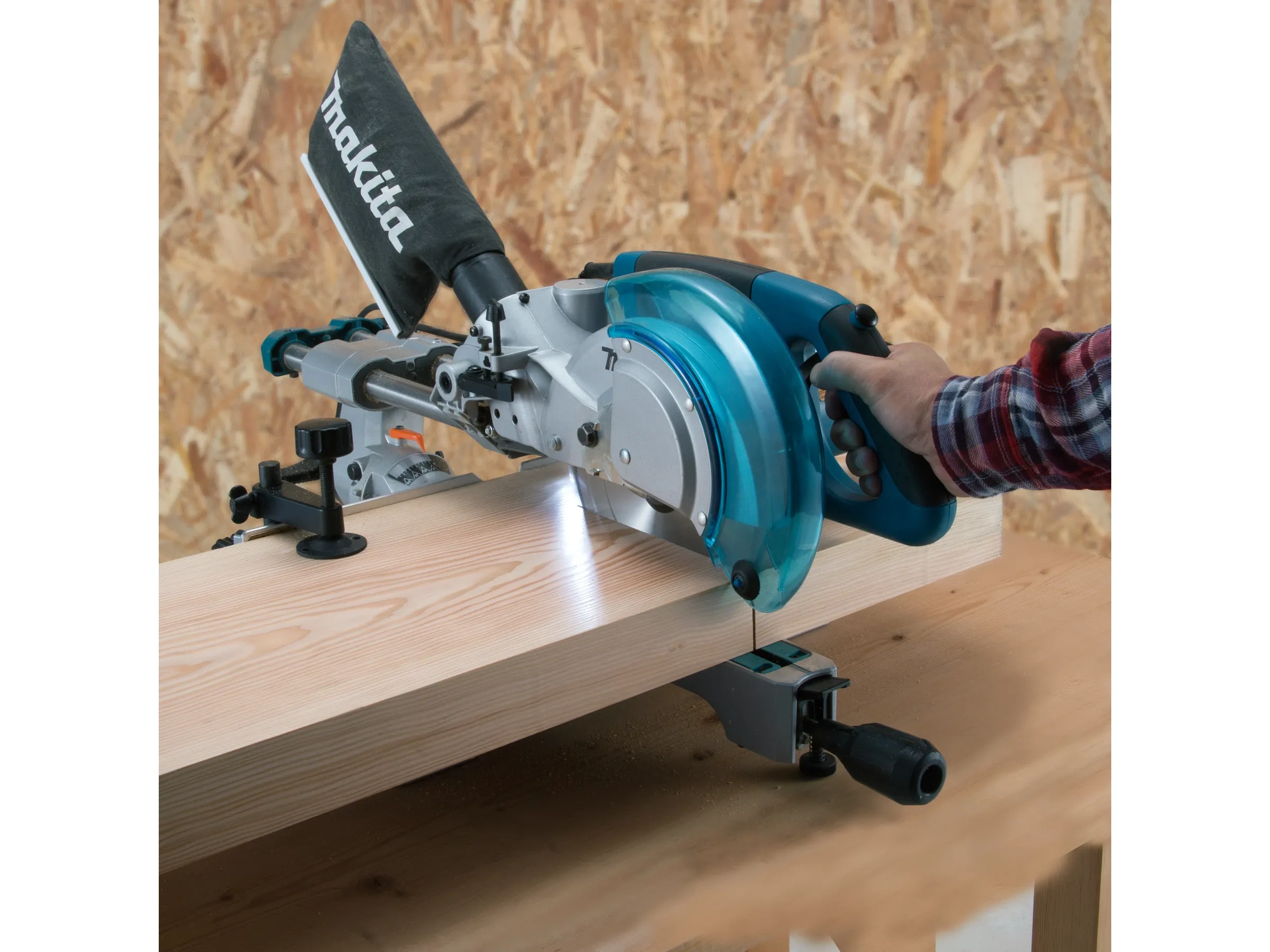 Makita Kapp- und Gehrungssäge LS0815FLN 216 mm