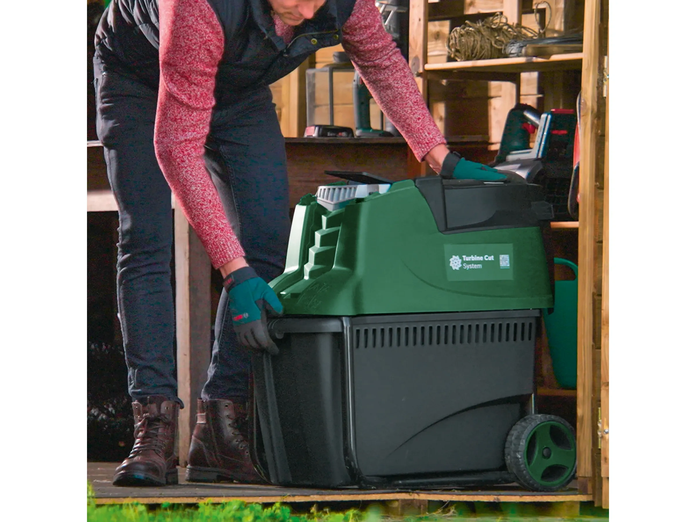 Bosch Gartenhäcksler AXT 25 TC mit Turbinen-Schnitt-System