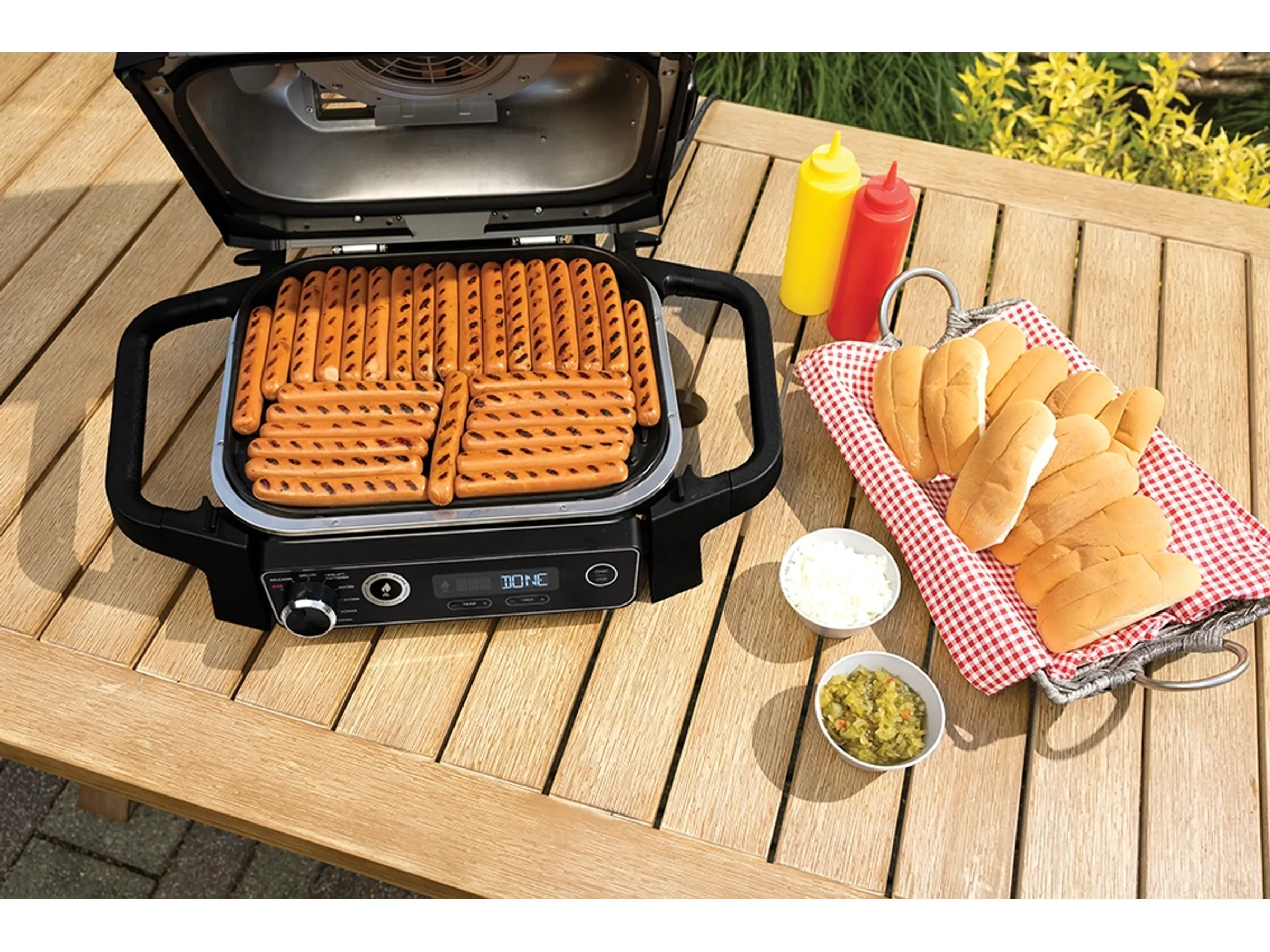 Ninja Woodfire Elektrischer Outdoor-Grill & Smoker OG701DE